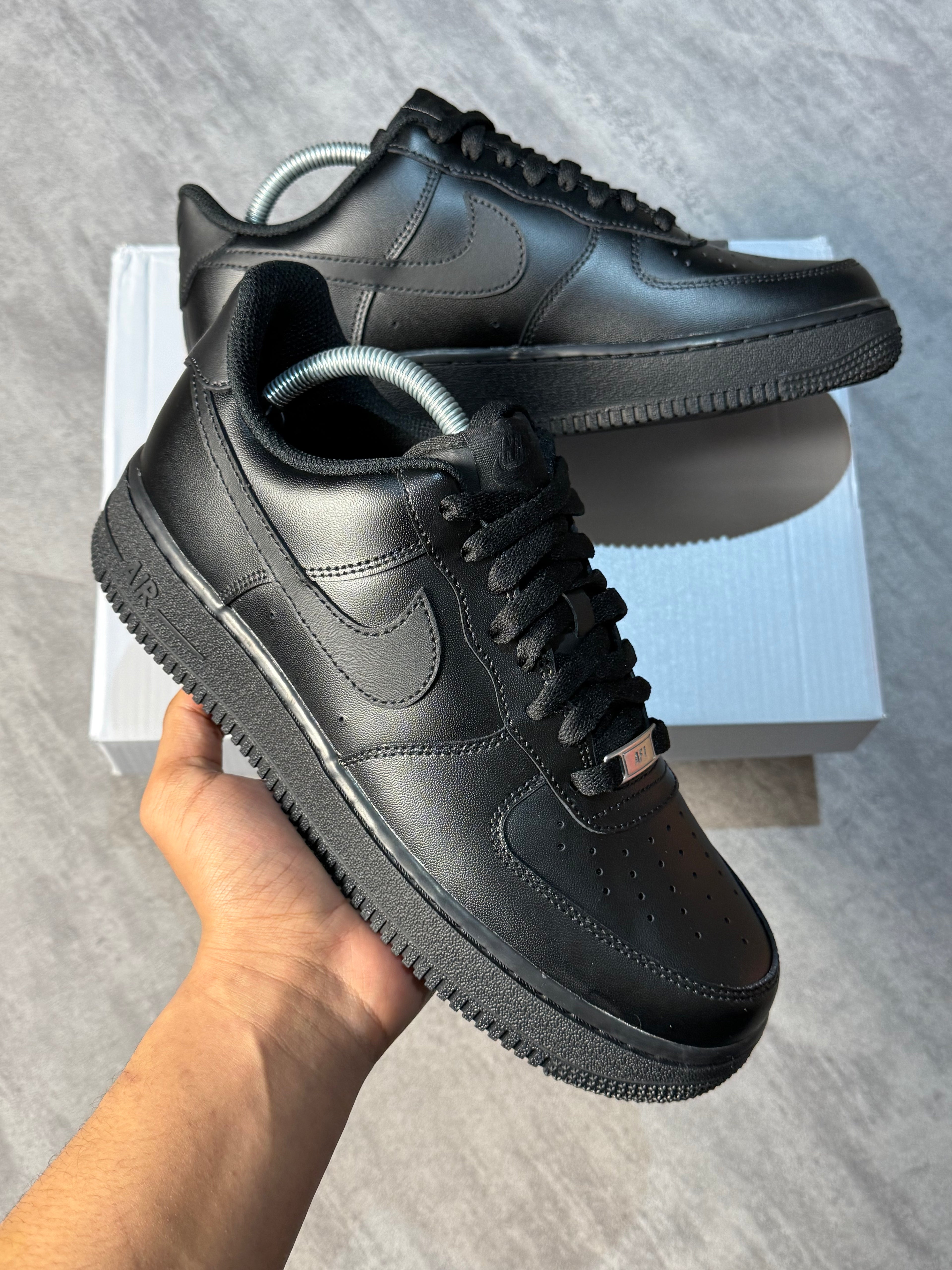 AF1 Black