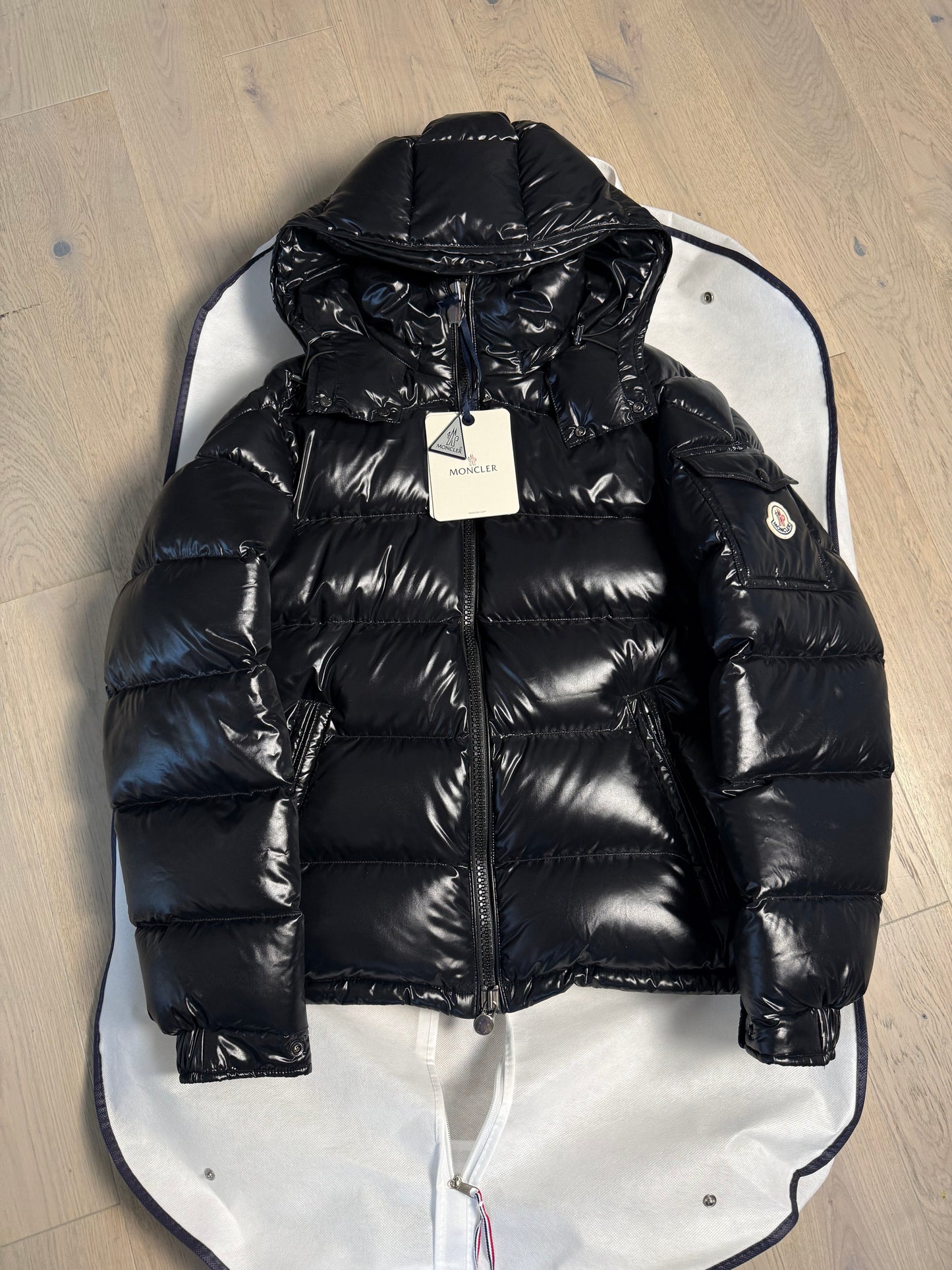 £1 Moncler Maya Raffle (READ DESCRIPTION IMPORTANT)